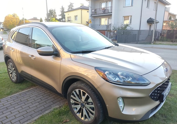 Ford Kuga cena 116900 przebieg: 33000, rok produkcji 2020 z Kobyłka małe 106